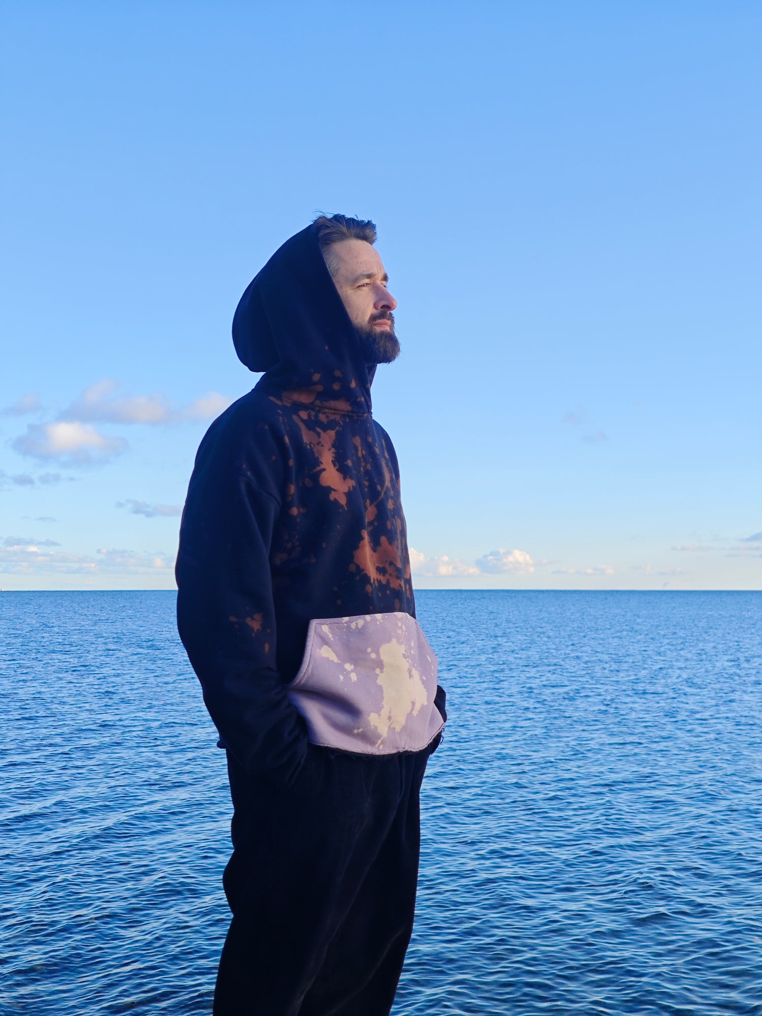 Bluza - autorski projekt z materiałów z drugiego obiegu