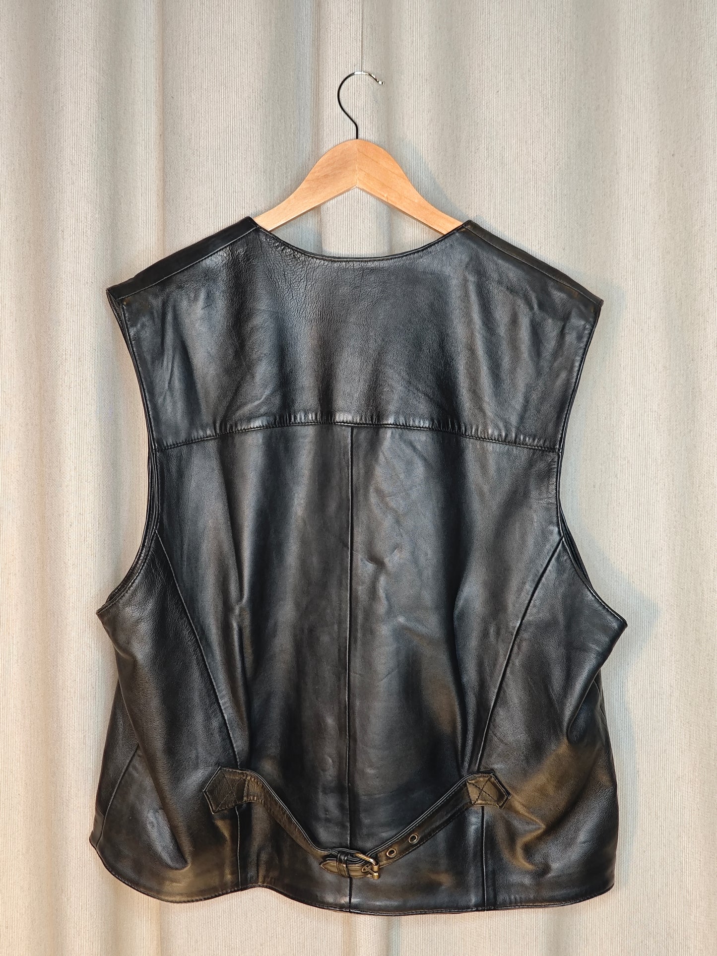Leather vest - vintage 70s